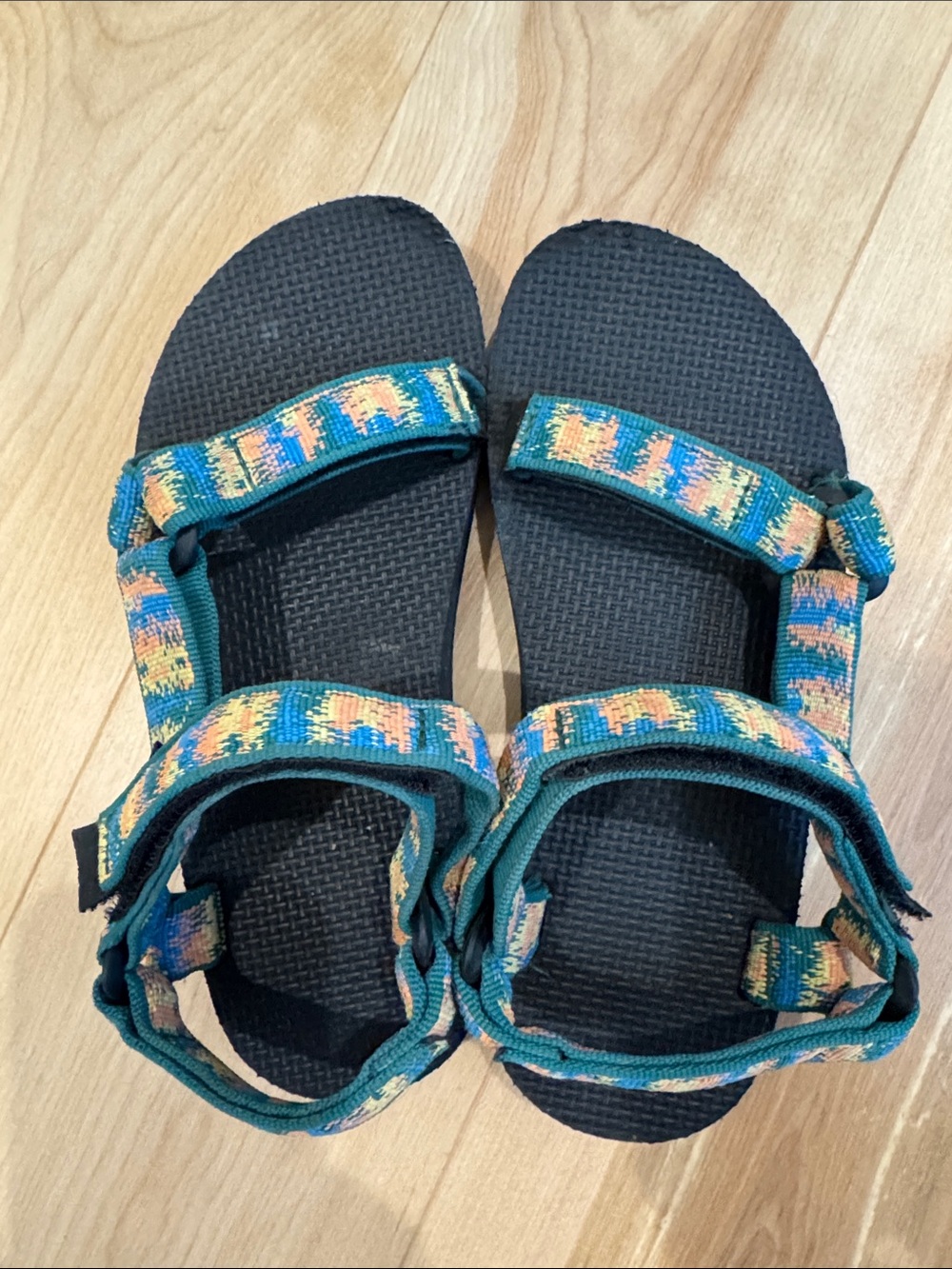 Teva Kids size 2 Teal Strappy Sandals with Multicolor Pattern